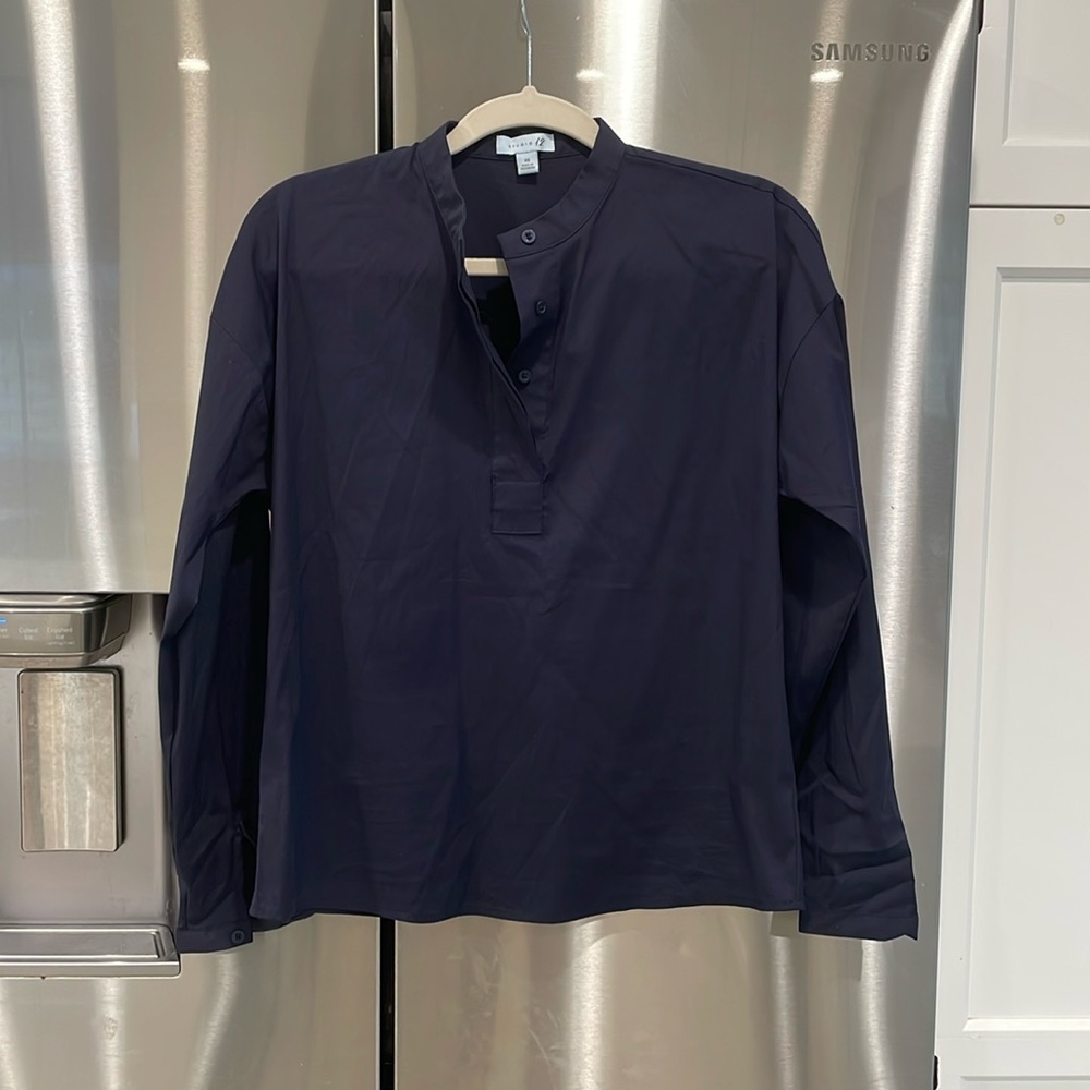 Studio 12 Navy Blue business Shirt with buttons size XS